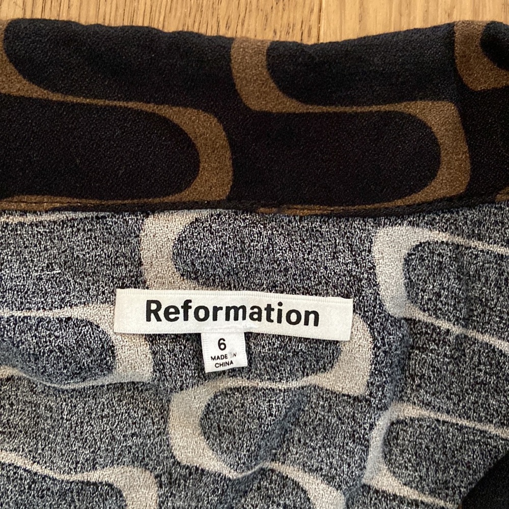 Reformation Black and Gold Patterned Noah Crop Top - Picture 7 of 8